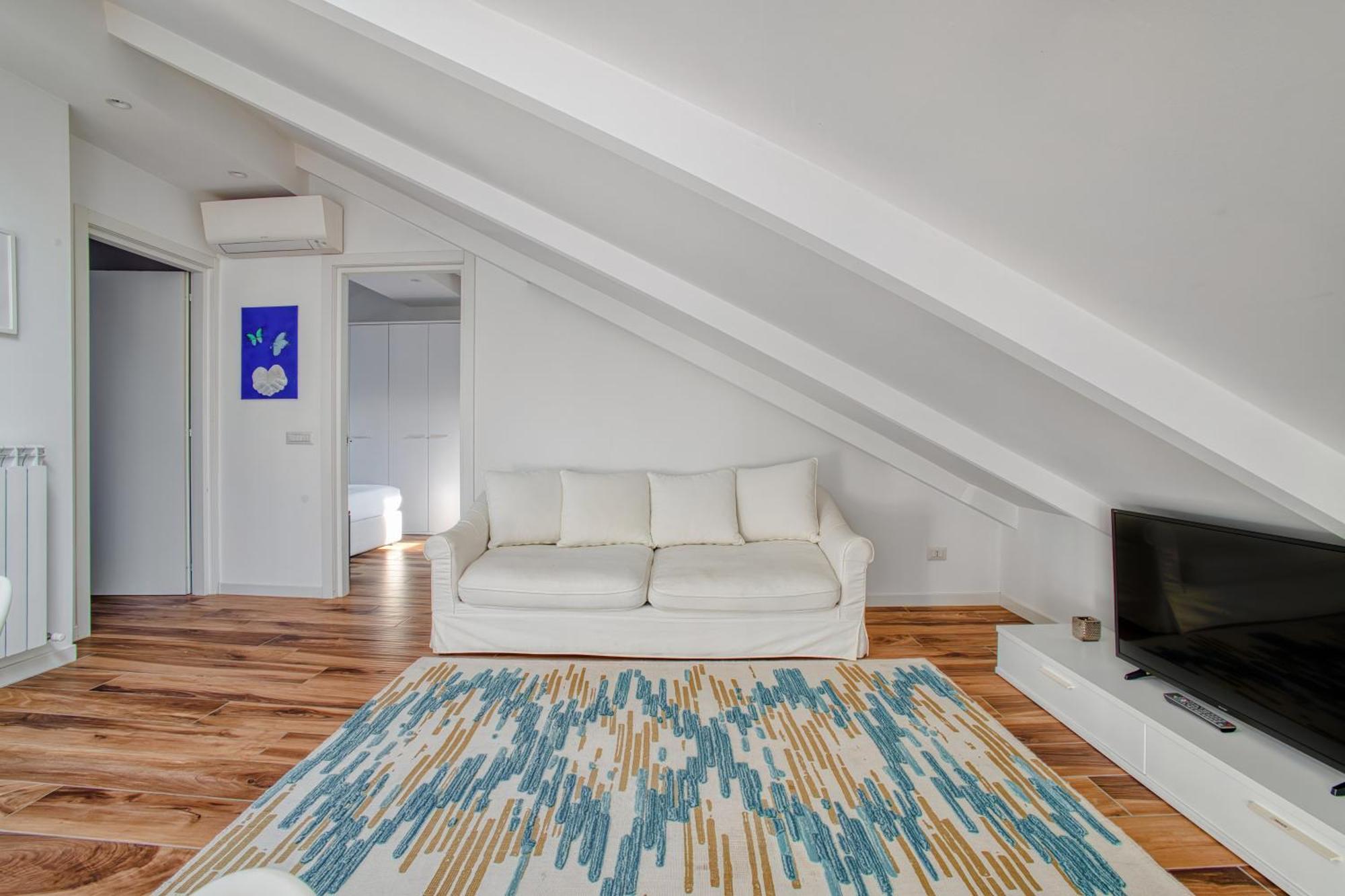 Appartement Stunning Penthouse With Balcony - Porta Venezia