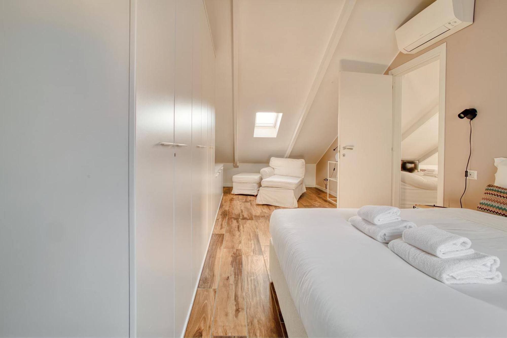 Stunning Penthouse With Balcony - Porta Venezia *